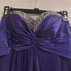 Elegant Purple Evening Gown